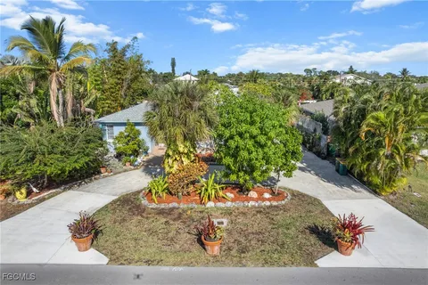 a view of a outdoor space