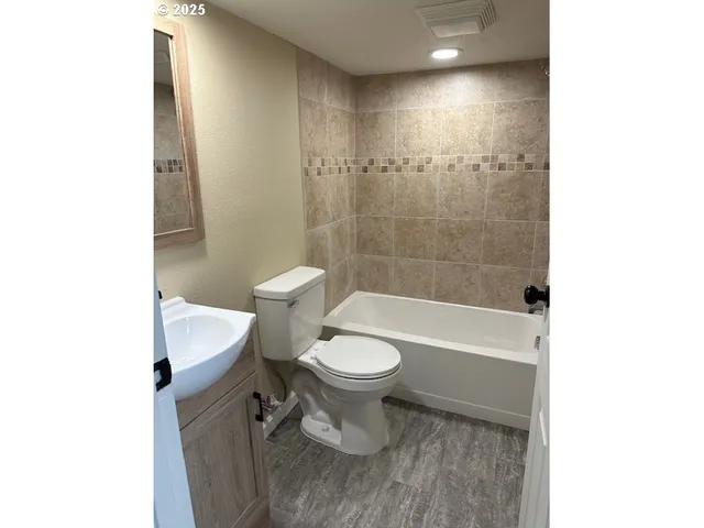 $329,500 | 317 17th Avenue, Longview, WA 98632