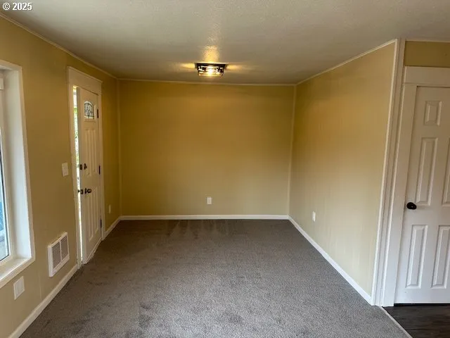 $329,500 | 317 17th Avenue, Longview, WA 98632