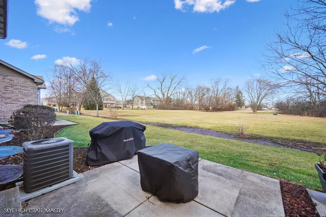 $289,900 | 6816 Zurich Court, Tinley Park, IL 60477