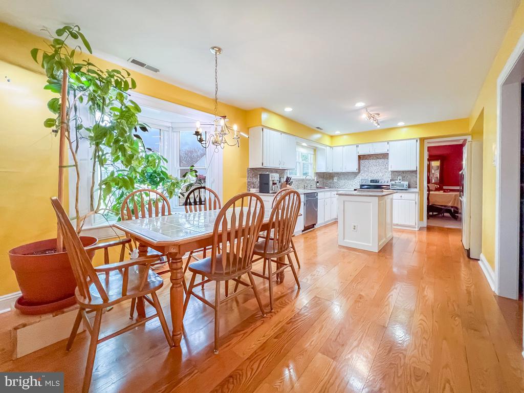 232 Aspen Road Yardley, PA 19067 - Photo 13 of 45 Breakfast Room