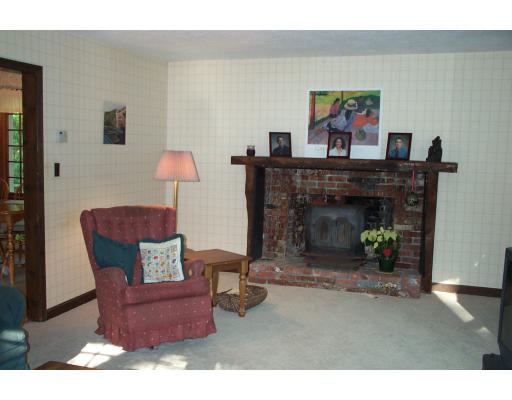 24 Ann Lees Road Harvard, MA 01451 - Photo 3 of 7