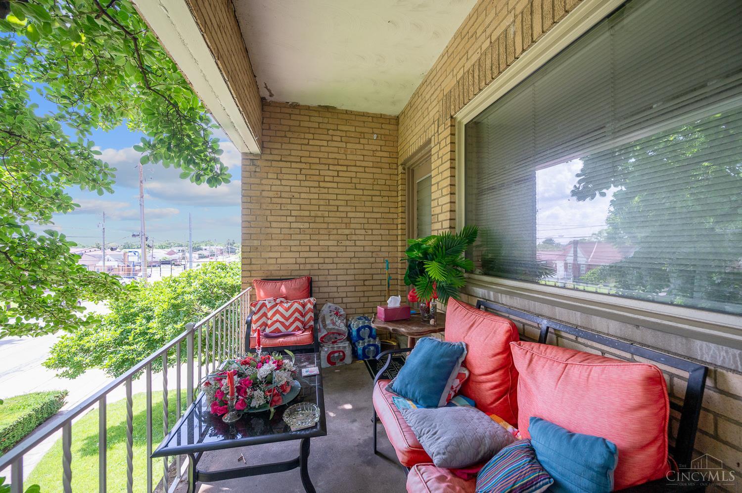 6509 Cheviot Road Cincinnati, OH 45247 - Photo 17 of 34