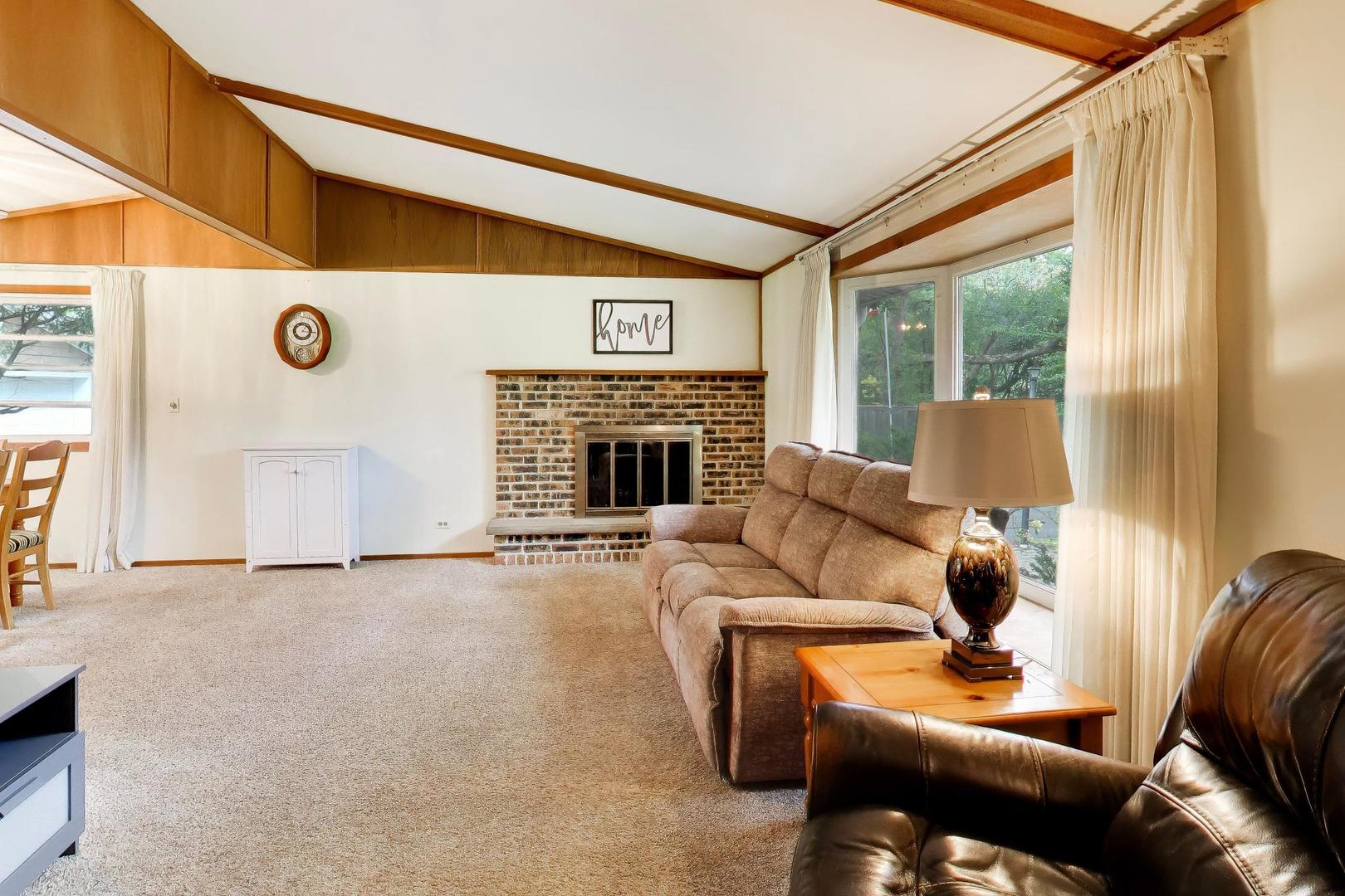 26980 North Fairfield Road Wauconda, IL 60084 - Photo 5 of 37 Gallery Image 5