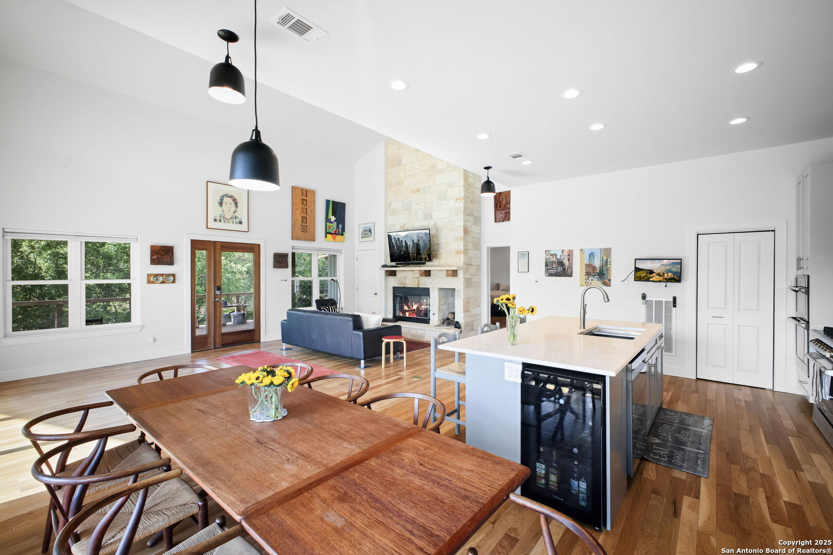 797 Glendale Road Spicewood, TX 78669 - Photo 14 of 48