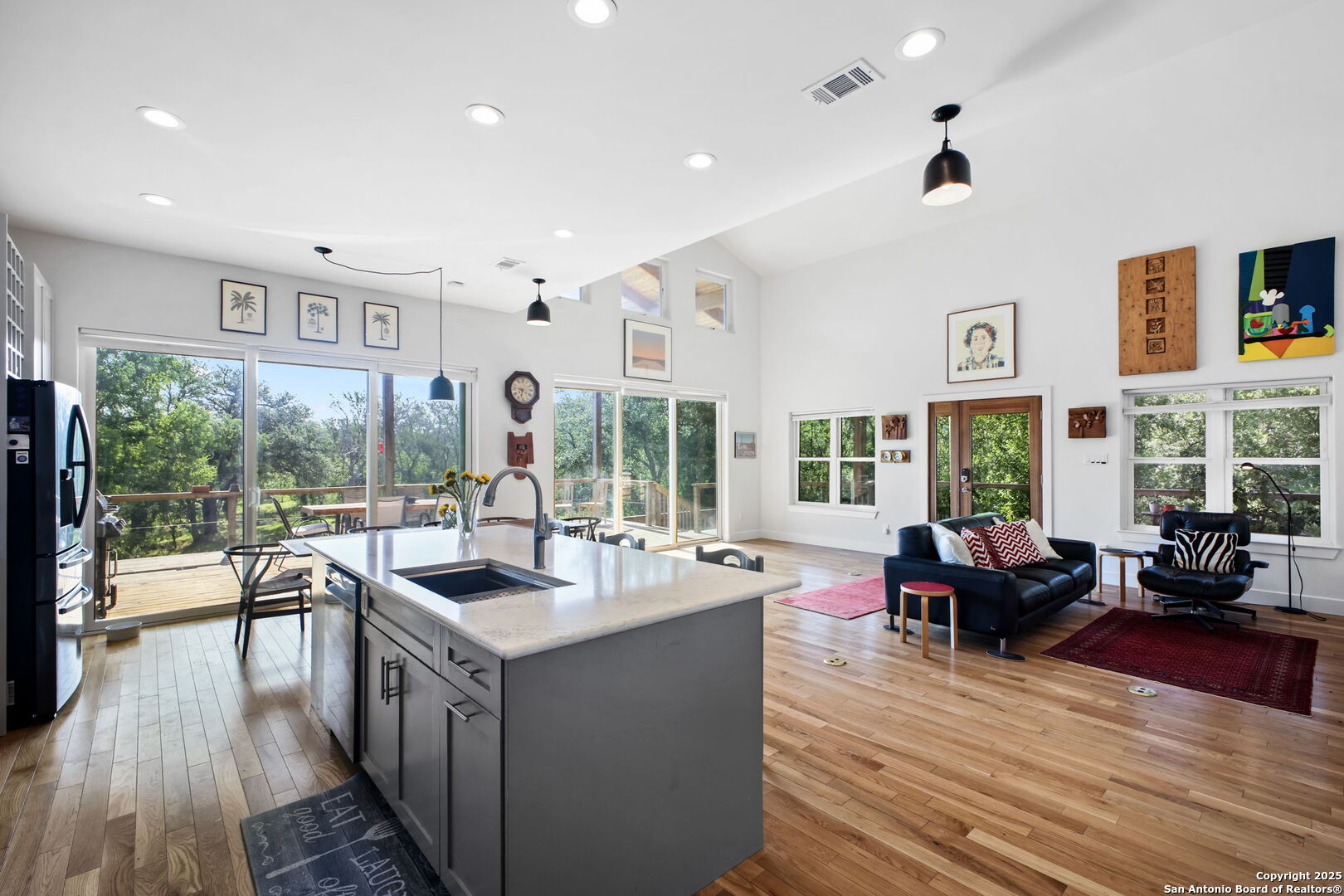 797 Glendale Road Spicewood, TX 78669 - Photo 16 of 48