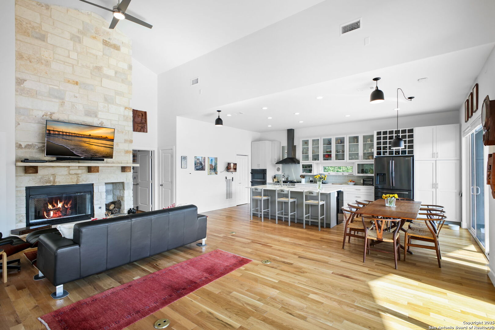 797 Glendale Road Spicewood, TX 78669 - Photo 18 of 48