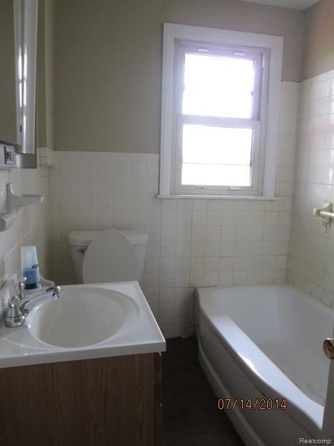 21175 26 Mile Road Ray, MI 48096 - Photo 4 of 9 bath.jpg