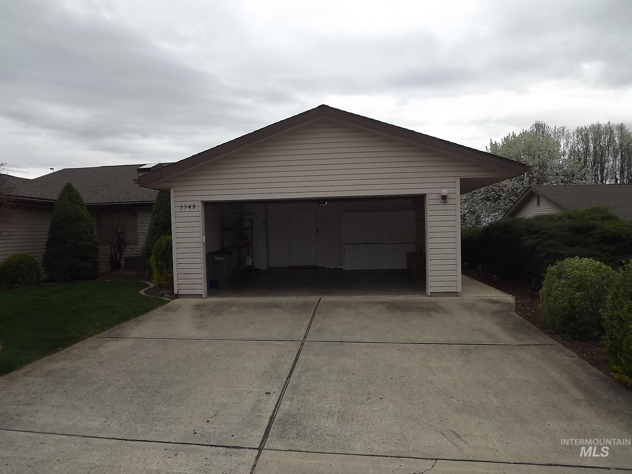 1348 29th Street Lewiston, ID 83501 - Photo 2 of 42