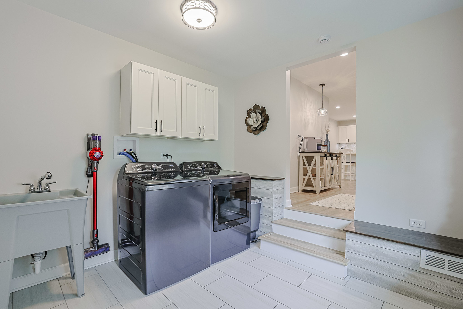 824 Ogden Road New Lenox, IL 60451 - Photo 14 of 30 Gallery Image 14