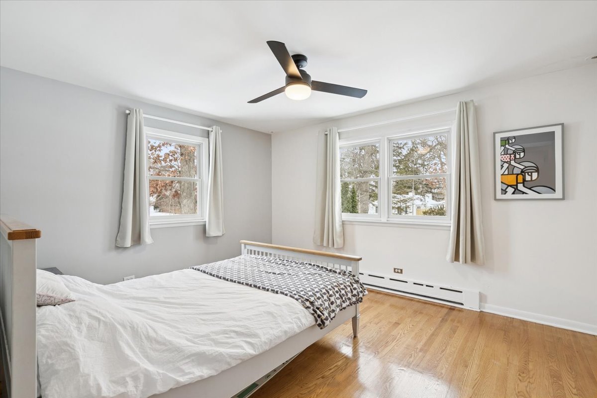 825 Highview Terrace Lake Forest, IL 60045 - Photo 18 of 32