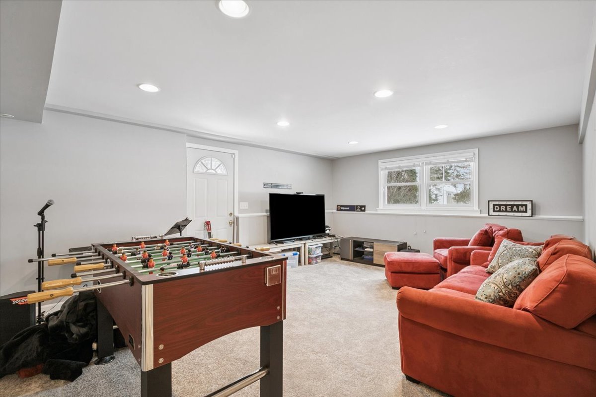 825 Highview Terrace Lake Forest, IL 60045 - Photo 21 of 32