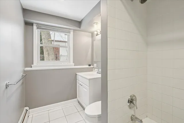 $7,500 | 825 Highview Terrace, Lake Forest, IL 60045