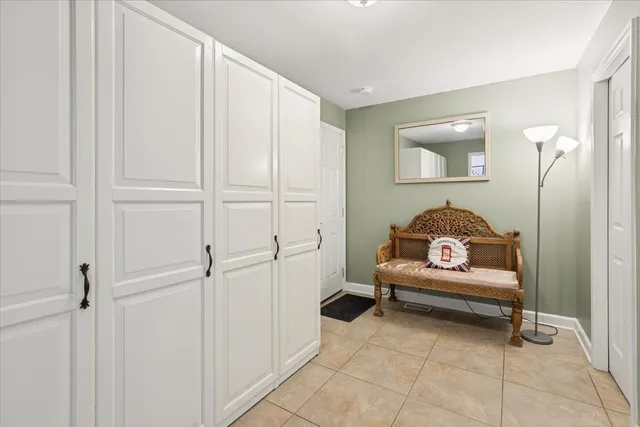 $7,500 | 825 Highview Terrace, Lake Forest, IL 60045