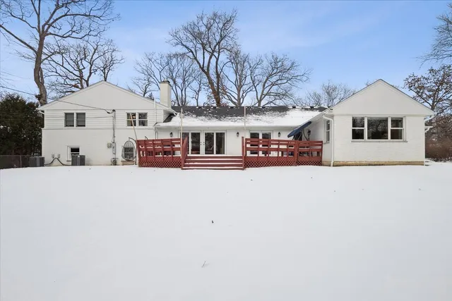 $7,500 | 825 Highview Terrace, Lake Forest, IL 60045