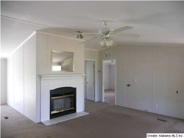 379 Deerfield Road Hayden, AL 35079 - Photo 4 of 15