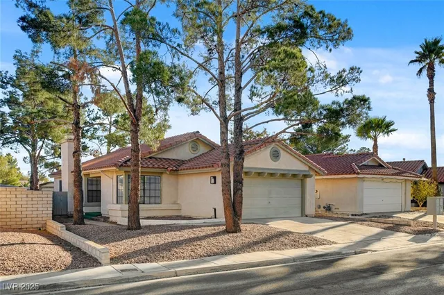 $2,040 | 8504 Manalang Road, Las Vegas, NV 89123