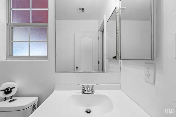 $480,000 | Undisclosed Address, Bakersfield, CA 93313