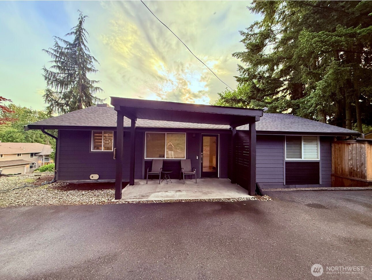 2000 Northeast 27th Street Renton, WA 98056 - Photo 4 of 39 Gallery Image 4