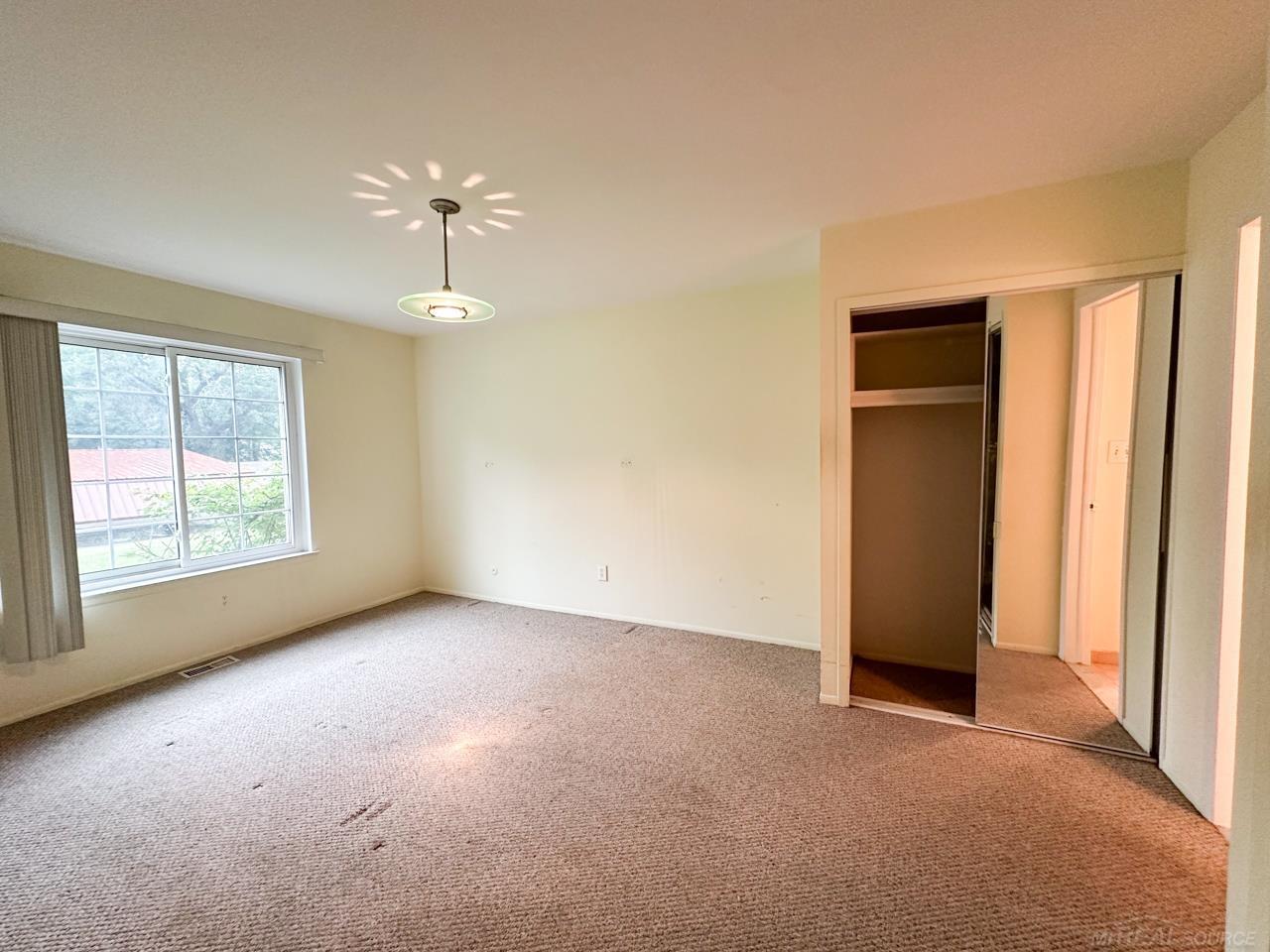 30248 Southfield Road Southfield, MI 48076 - Photo 13 of 26 50151154-24d65aa1-6c80-4c80-bc16-f6d6184751e3.JPG