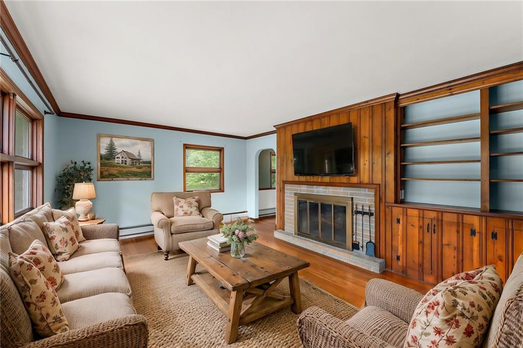 16 Rhodes Avenue Sewickley, PA 15143 - Photo 3 of 30 Virtually Staged
