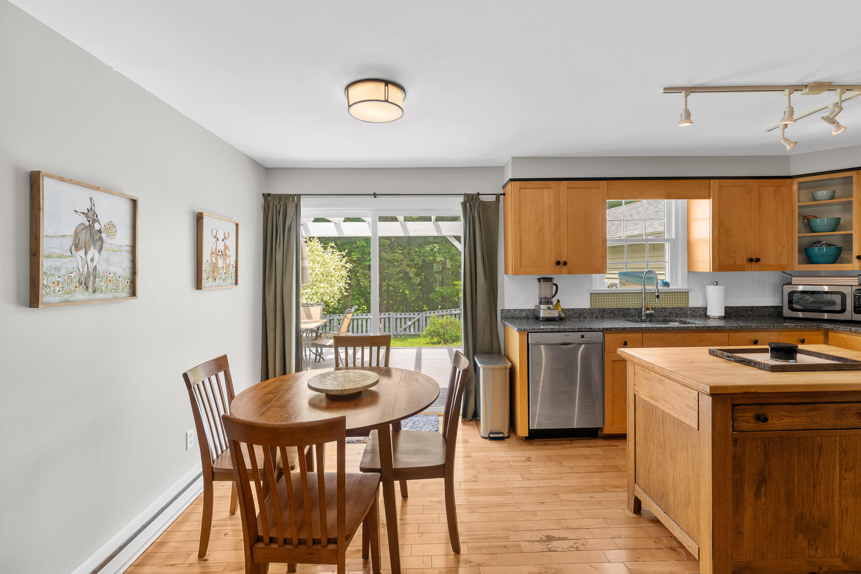 1486 Washington Street Bath, ME 04530 - Photo 34 of 85 1486 Washington Street Bath 018