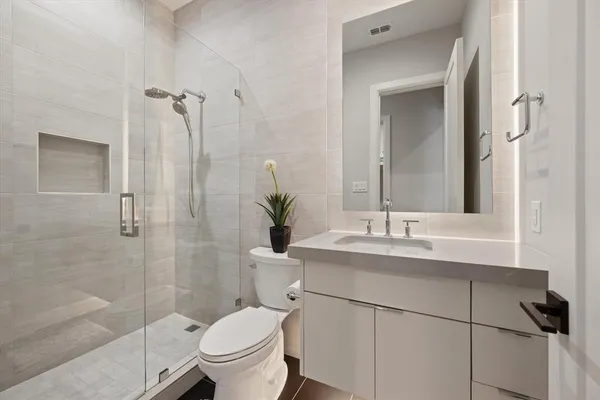 $1,849,000 | 2850 Lakeside Parkway, Unit 106, Flower Mound, TX 75022