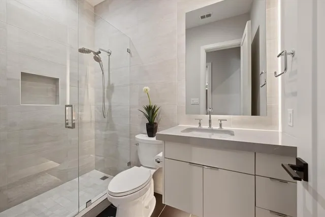 $1,950,000 | 2850 Lakeside Parkway, Unit 106, Flower Mound, TX 75022