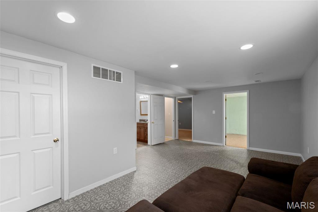 1602 Platinum Court O'Fallon, MO 63366 - Photo 19 of 33