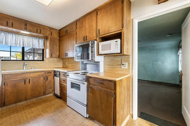 $249,000 | 183 Harrison Street, Coalinga, CA 93210