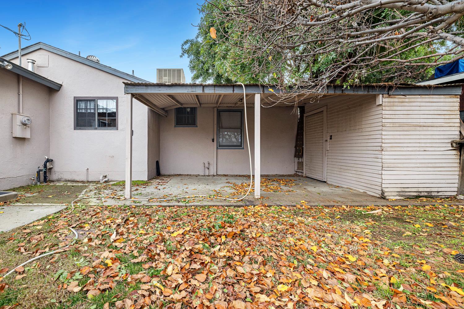 183 Harrison Street Coalinga, CA 93210 - Photo 37 of 45 a house with a outdoor space