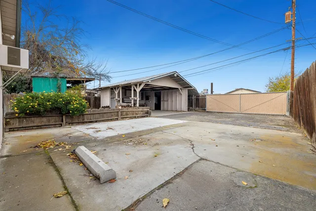 $249,000 | 183 Harrison Street, Coalinga, CA 93210