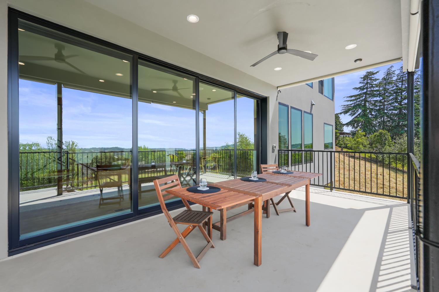 2661 Shirland Tract Road Auburn, CA 95603 - Photo 36 of 87 a outdoor space with furniture