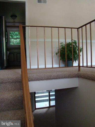 13822 Gilbert Road Woodbridge, VA 22193 - Photo 14 of 28 FOYER