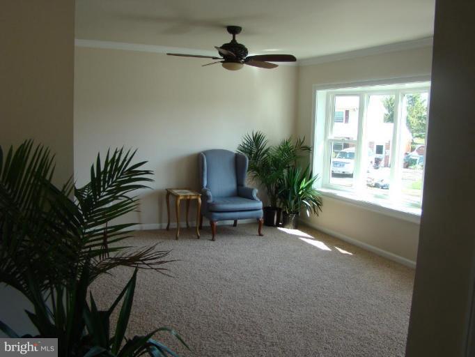 13822 Gilbert Road Woodbridge, VA 22193 - Photo 19 of 28 UPSTAIRS LIVING AREA