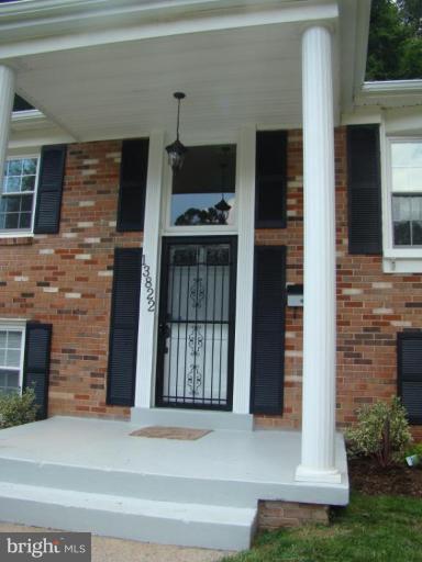 13822 Gilbert Road Woodbridge, VA 22193 - Photo 23 of 28 Entrance Majestic