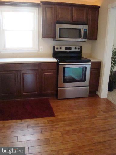 13822 Gilbert Road Woodbridge, VA 22193 - Photo 5 of 28 KITCHEN-