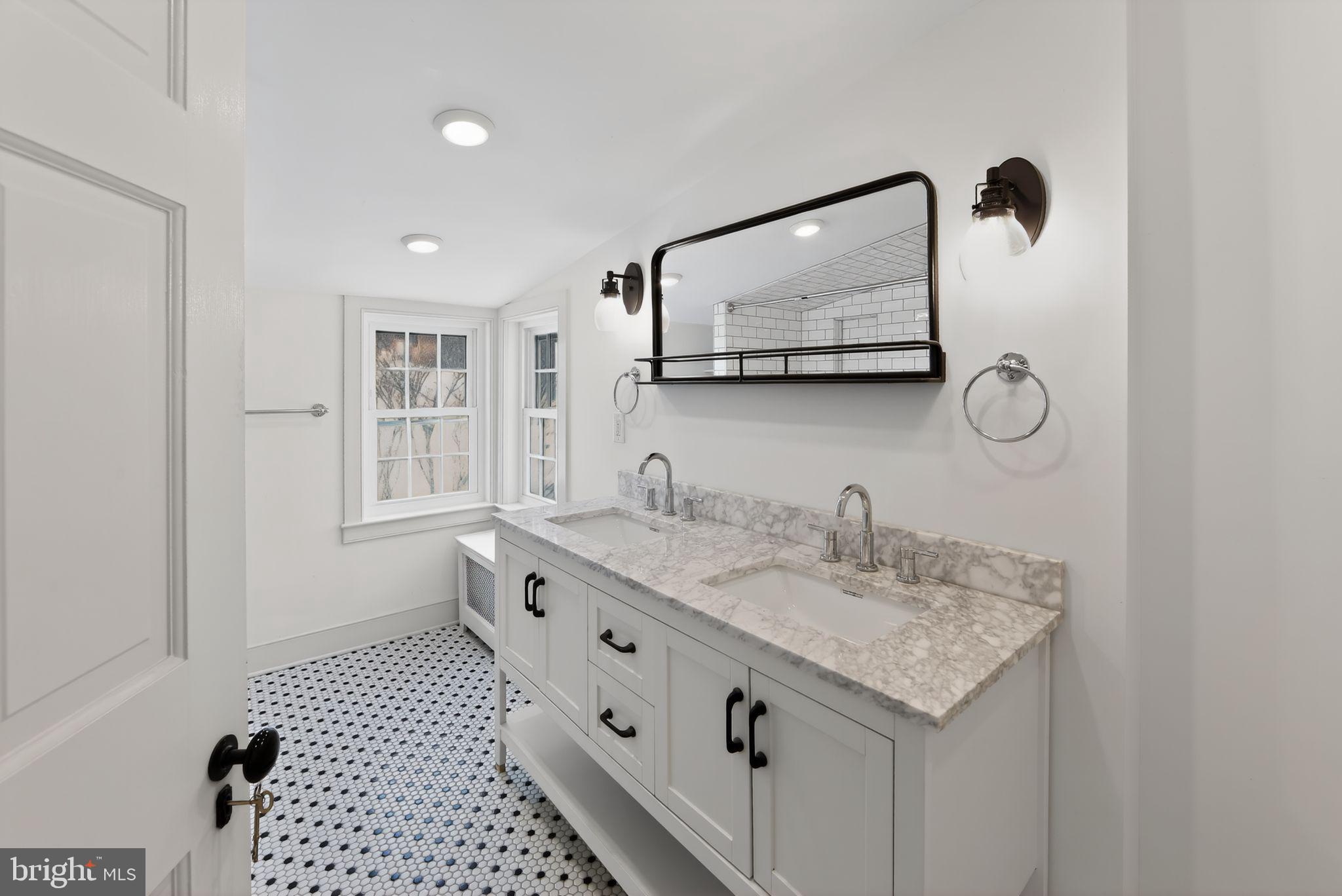 138 Landenberg Road Landenberg, PA 19350 - Photo 22 of 41 Primary bath