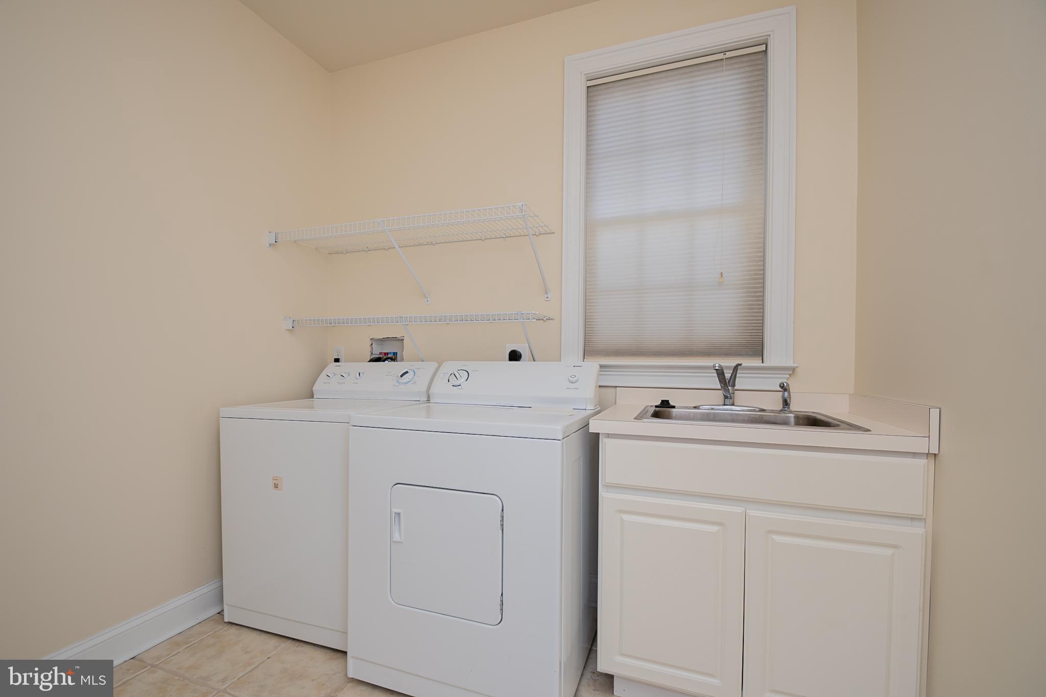 1 Carl Road Wilmington, DE 19803 - Photo 30 of 33 First floor laundry room