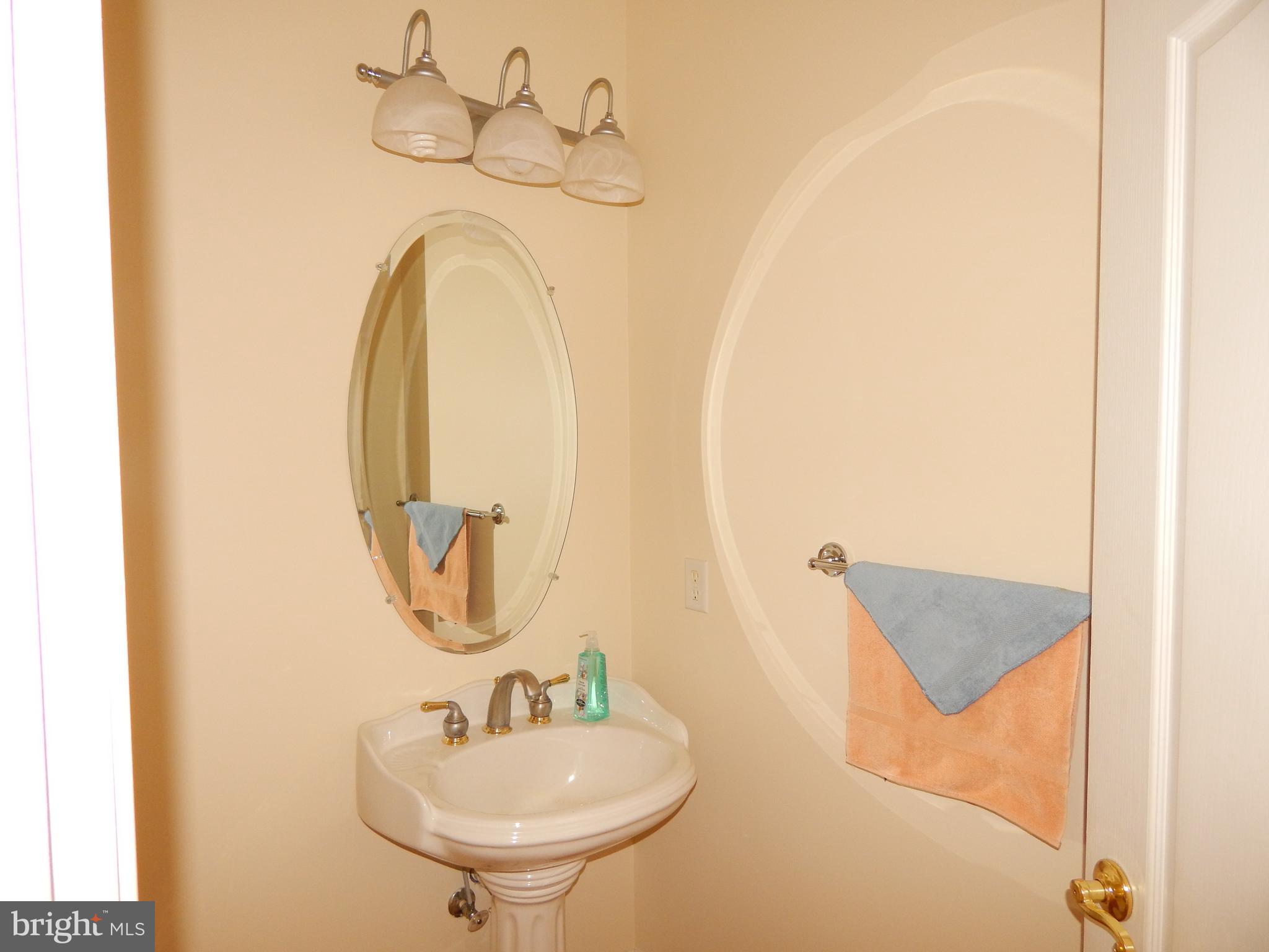 1 Carl Road Wilmington, DE 19803 - Photo 31 of 33 Powder room