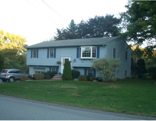 30 Mark Road North Andover, MA 01845 - Photo 1 of 15 Gallery Image 1