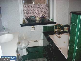 48 Yale Road Havertown, PA 19083 - Photo 6 of 12 Bathroom
