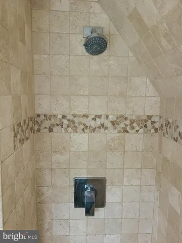 $285,000 | 1700 Goodview Road, Parkville, MD 21234