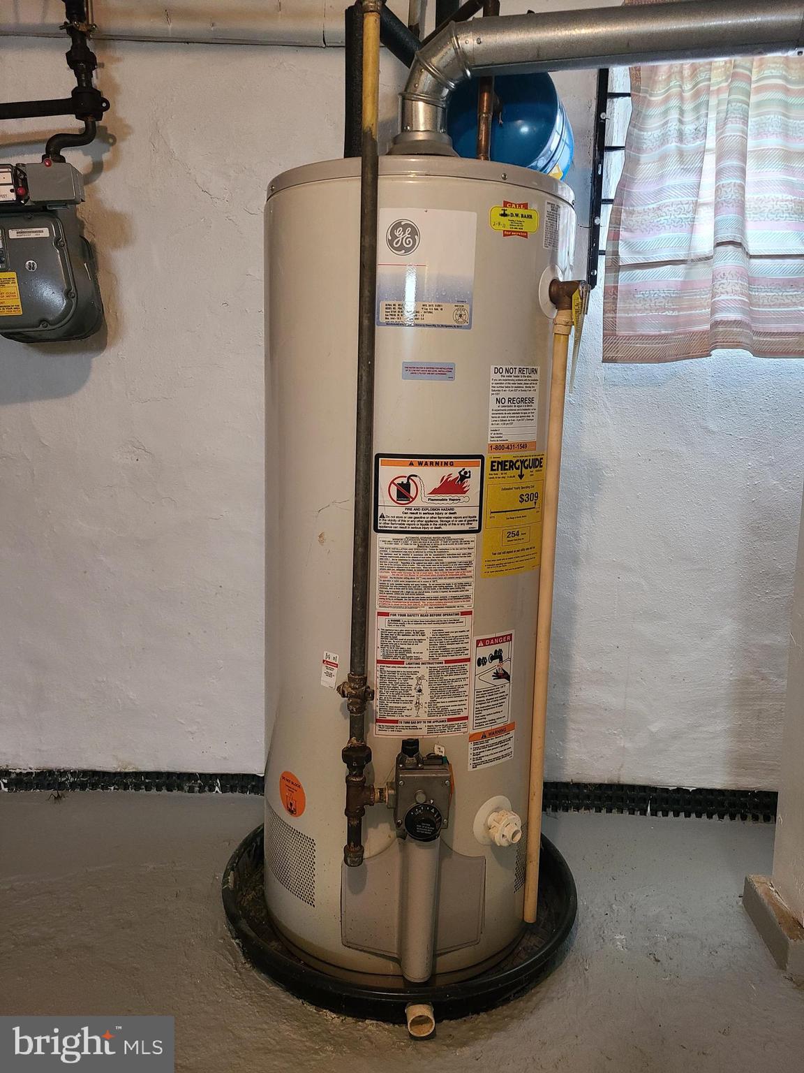 1700 Goodview Road Parkville, MD 21234 - Photo 46 of 50 a view of water heater room