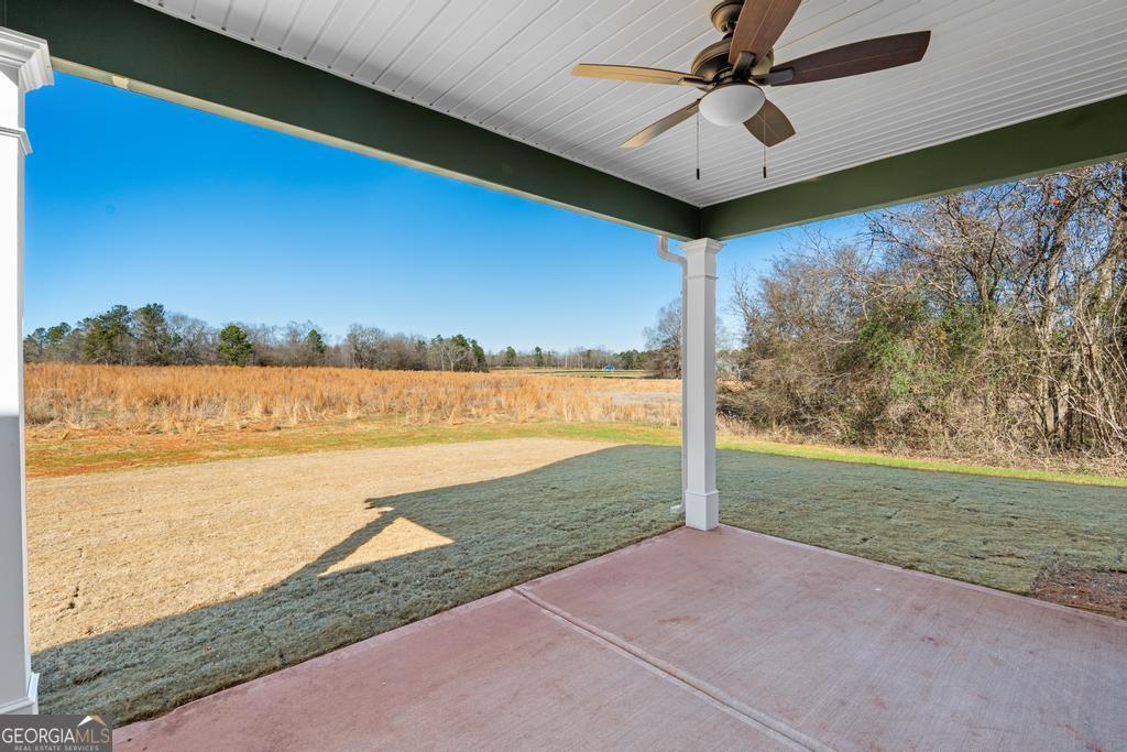 59 Oak Road Locust Grove, GA 30248 - Photo 37 of 38 a view of a big room with an ocean view
