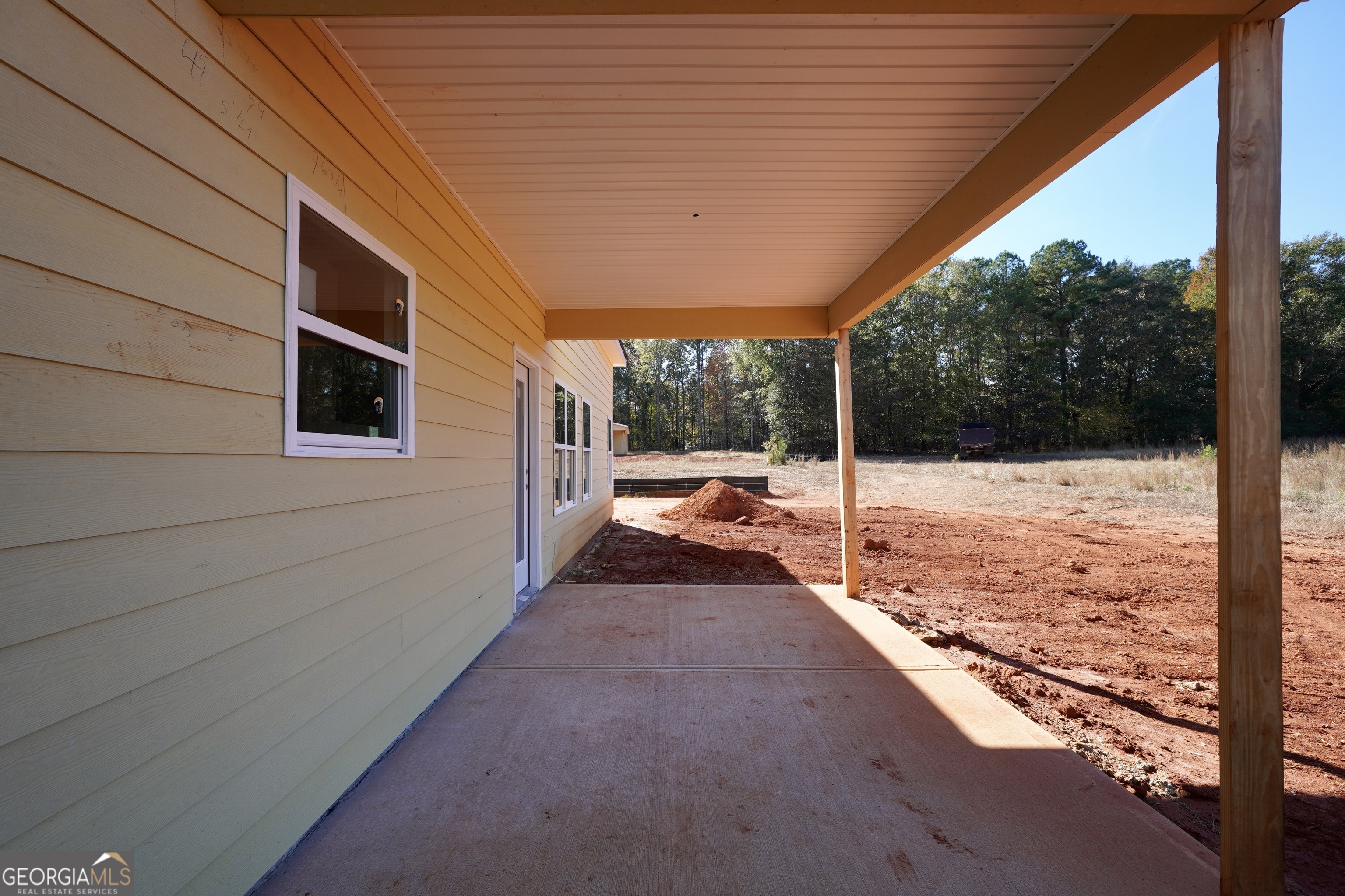 59 Oak Road Locust Grove, GA 30248 - Photo 8 of 13 a view of a balcony