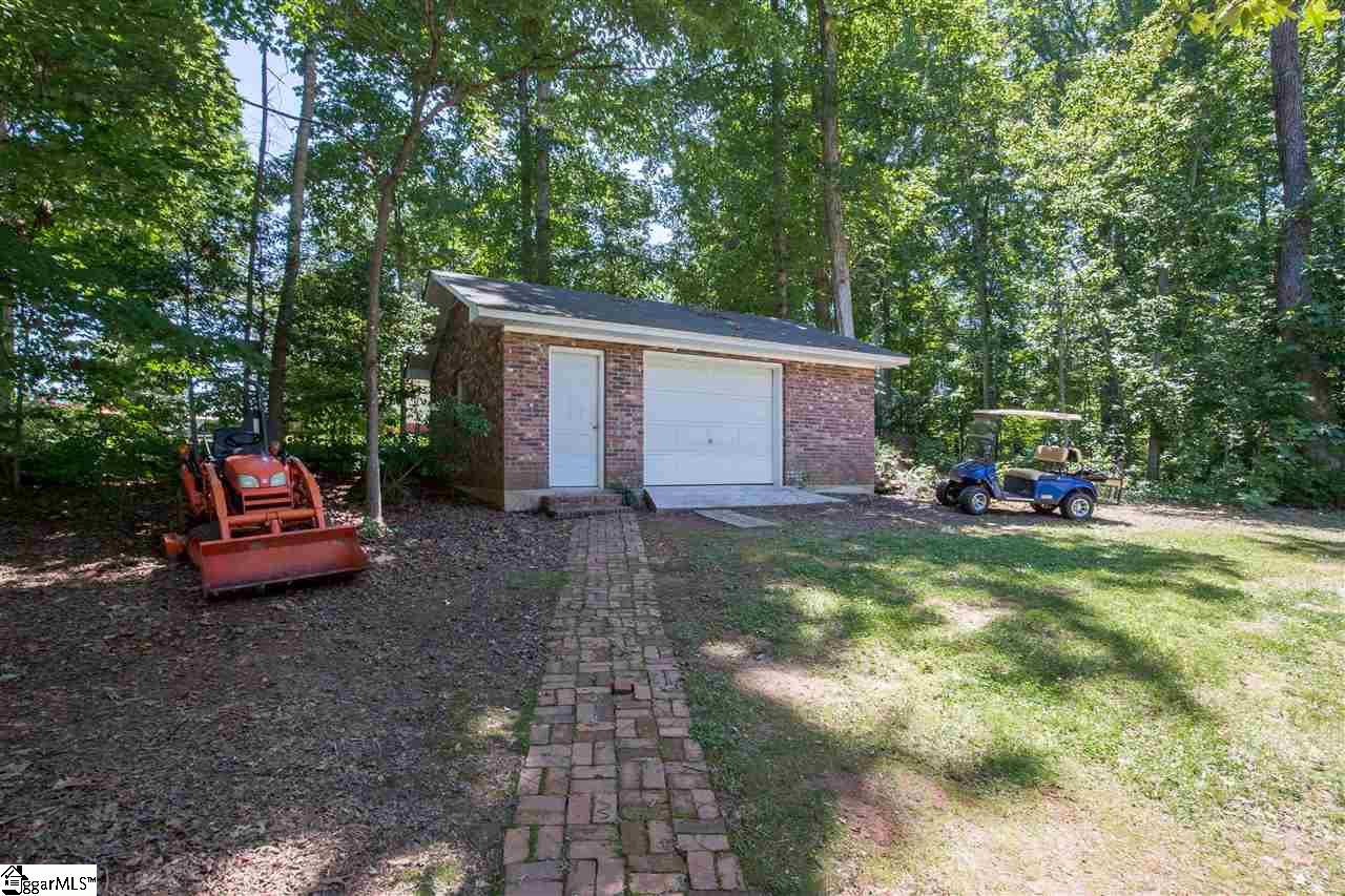 107 Furman Road Pickens, SC 29671 - Photo 7 of 33