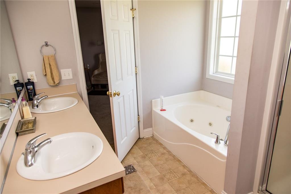 71 Hawks Ridge Hickory, NC 28601 - Photo 22 of 32 Gallery Image 22
