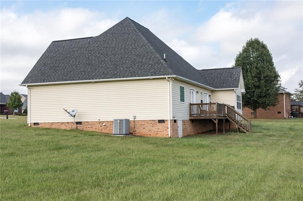 71 Hawks Ridge Hickory, NC 28601 - Photo 26 of 32 Gallery Image 26