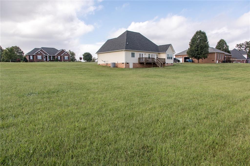 71 Hawks Ridge Hickory, NC 28601 - Photo 28 of 32 Gallery Image 28